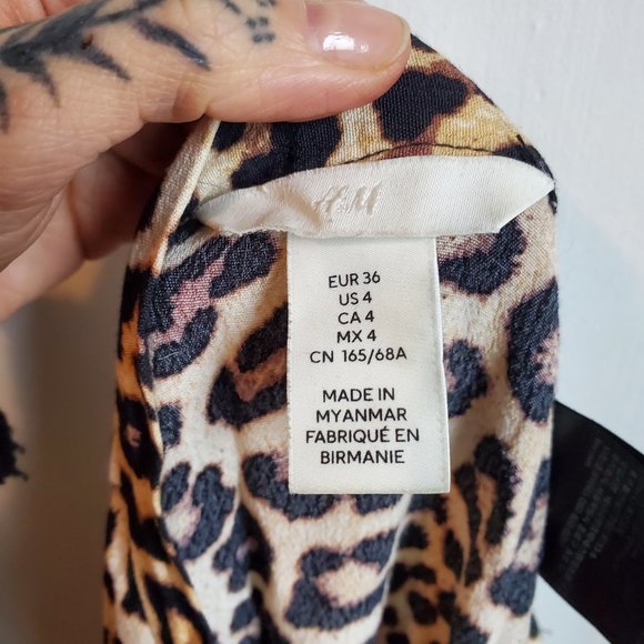 H&M leopard skirt size 4 - Picture 3 of 3